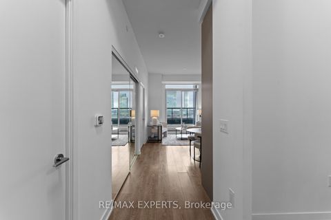 Photo 6 at 1215 - 38 Honeycrisp Crescent, Vaughan Corporate Centre, Vaughan