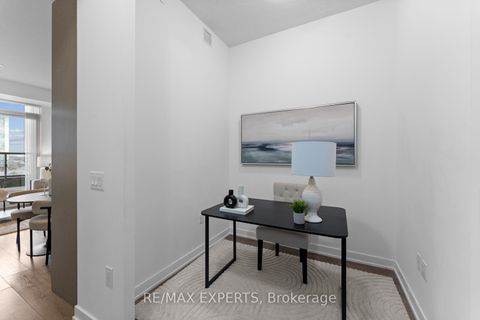 Photo 7 at 1215 - 38 Honeycrisp Crescent, Vaughan Corporate Centre, Vaughan