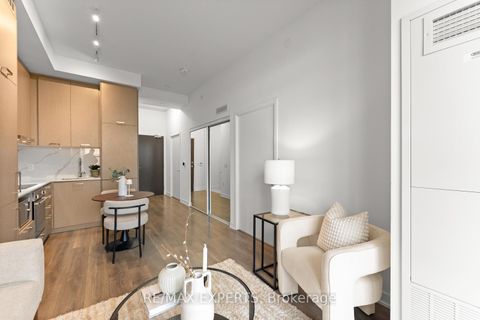 Photo 18 at 1215 - 38 Honeycrisp Crescent, Vaughan Corporate Centre, Vaughan