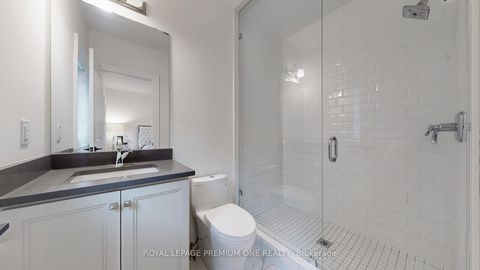 Photo 33 at 104 Greville Street, Vellore Village, Vaughan