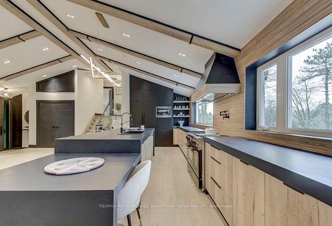 Photo 11 at 56 Cynthia Crescent, Oak Ridges, Richmond Hill