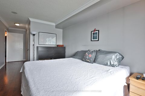 Photo 10 at 703 - 410 Queens Quay W, Waterfront Communities C1, Toronto