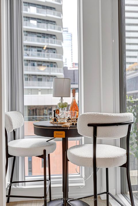 Photo 9 at 808 - 8 WIDMER Street, Waterfront Communities C1, Toronto