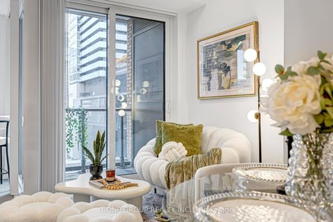 Photo 18 at 808 - 8 WIDMER Street, Waterfront Communities C1, Toronto