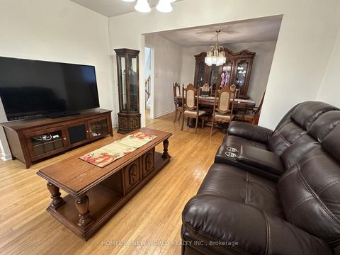 Photo 3 at 264 Pitfield Road, Malvern West, Toronto