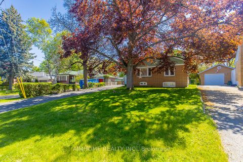 Photo 3 at 12 Canham Crescent, Malvern West, Toronto