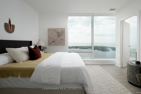 Photo 15 at 6210 - 10 York Street, Waterfront Communities C1, Toronto