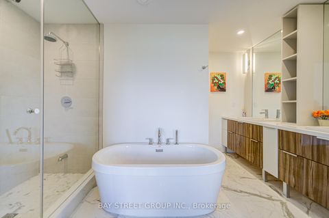 Photo 18 at 27 Sonic Way, Flemingdon Park, Toronto