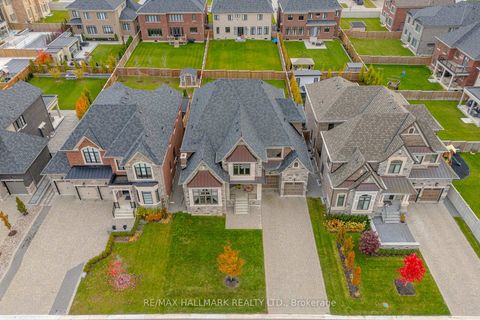 Photo 1 at 29 Secret Garden Court, Kleinburg, Vaughan