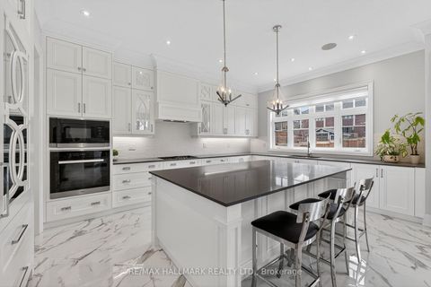 Photo 15 at 29 Secret Garden Court, Kleinburg, Vaughan