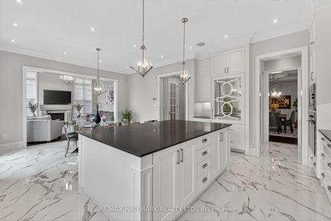 Photo 17 at 29 Secret Garden Court, Kleinburg, Vaughan