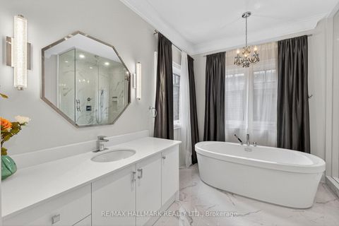 Photo 31 at 29 Secret Garden Court, Kleinburg, Vaughan