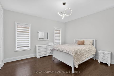 Photo 33 at 29 Secret Garden Court, Kleinburg, Vaughan