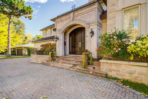 Photo 2 at 17 Heathcote Avenue, Windfields, Toronto