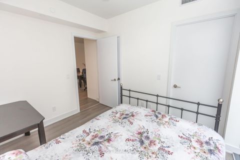 Photo 11 at 2006 - 8 Cumberland Street, Annex, Toronto