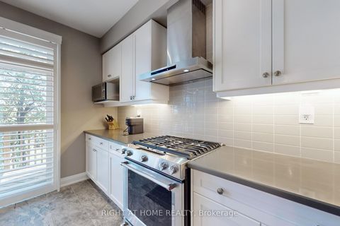 Photo 10 at 2003 DEERVIEW Common, BC Bronte Creek, Oakville