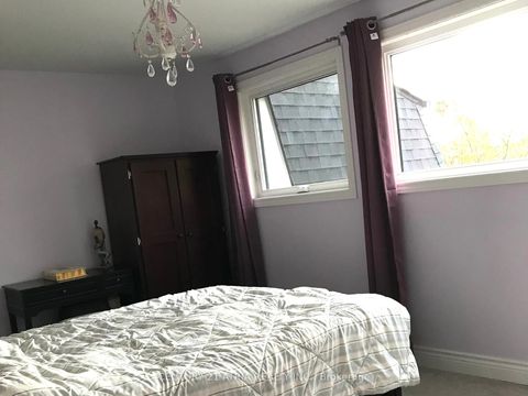 Photo 10 at 38 Henderson Drive, Aurora Highlands, Aurora