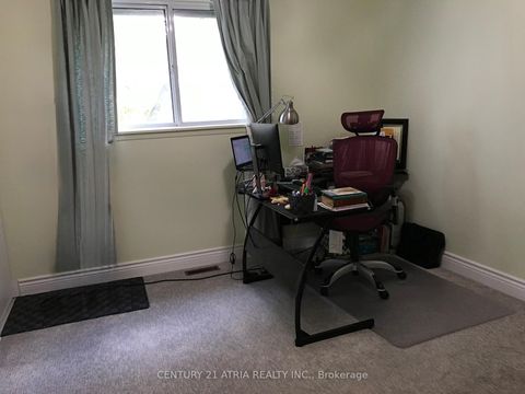 Photo 14 at 38 Henderson Drive, Aurora Highlands, Aurora