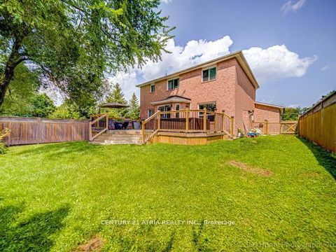 Photo 28 at 220 Olde Bayview Avenue, Oak Ridges Lake Wilcox, Richmond Hill