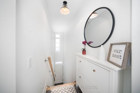 Photo 2 at 48 - 8167 Kipling Avenue, West Woodbridge, Vaughan