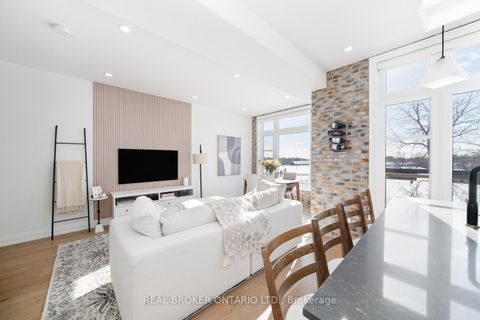 Photo 17 at 48 - 8167 Kipling Avenue, West Woodbridge, Vaughan