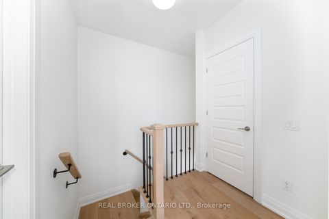 Photo 19 at 48 - 8167 Kipling Avenue, West Woodbridge, Vaughan