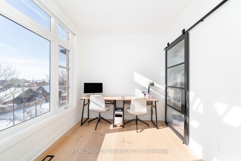 Photo 27 at 48 - 8167 Kipling Avenue, West Woodbridge, Vaughan