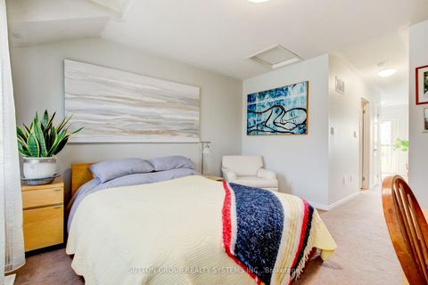 Photo 32 at 85 - 119b The Queensway, Swansea, Toronto