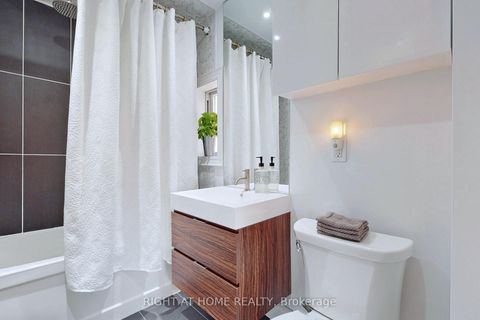 Photo 18 at 53 Sixteenth Street, New Toronto, Toronto