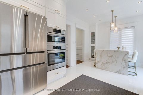 Photo 21 at 8 Aegis Drive, Patterson, Vaughan