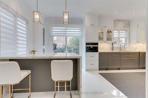 Photo 23 at 8 Aegis Drive, Patterson, Vaughan