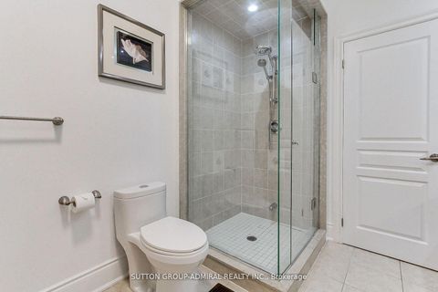 Photo 34 at 8 Aegis Drive, Patterson, Vaughan