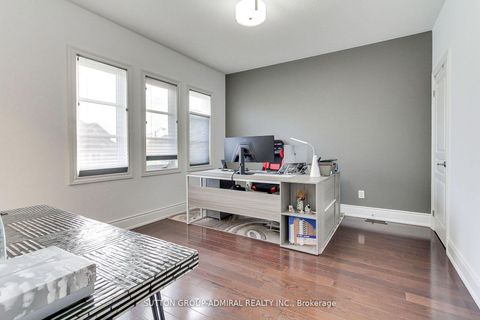 Photo 39 at 8 Aegis Drive, Patterson, Vaughan