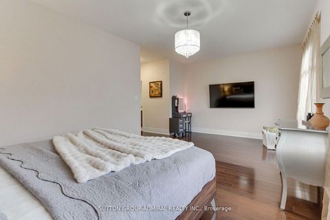 Photo 45 at 8 Aegis Drive, Patterson, Vaughan