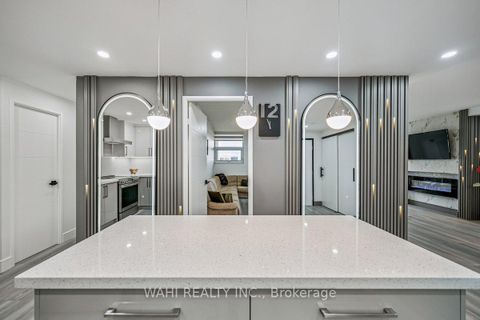 Photo 4 at 1003 - 299 Mill Road, Markland Wood, Toronto