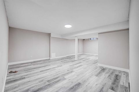 Photo 22 at 14 Grenbeck Drive, Milliken, Toronto