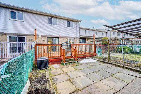 Photo 26 at 14 Grenbeck Drive, Milliken, Toronto