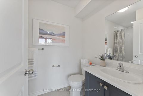 Photo 7 at 7 Holyrood Crescent, Kleinburg, Vaughan