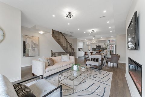 Photo 15 at 7 Holyrood Crescent, Kleinburg, Vaughan