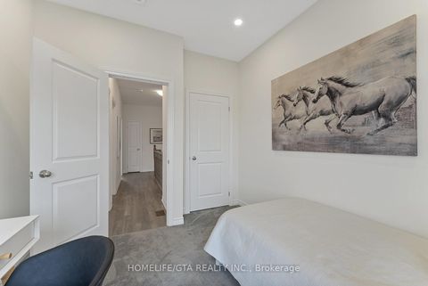 Photo 41 at 7 Holyrood Crescent, Kleinburg, Vaughan