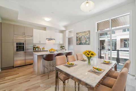 Photo 6 at 16 Tay Lane, Rural Richmond Hill, Richmond Hill