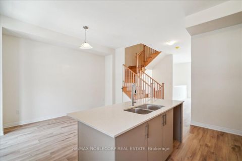 Photo 10 at 16 Tay Lane, Rural Richmond Hill, Richmond Hill