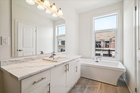 Photo 18 at 16 Tay Lane, Rural Richmond Hill, Richmond Hill