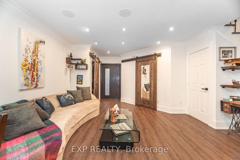 Photo 9 at 118 Solway Avenue, Maple, Vaughan