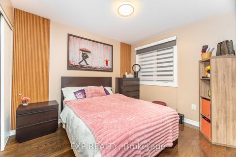 Photo 30 at 118 Solway Avenue, Maple, Vaughan
