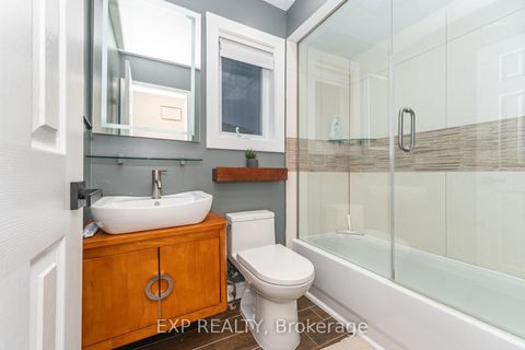 Photo 32 at 118 Solway Avenue, Maple, Vaughan