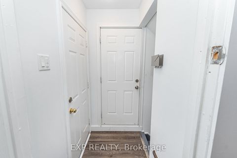 Photo 33 at 118 Solway Avenue, Maple, Vaughan