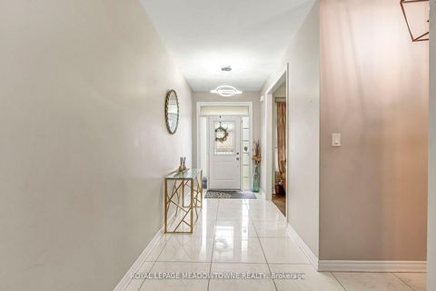 Photo 4 at 1029 Barton Way, Rural Innisfil, Innisfil