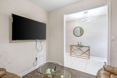 Photo 10 at 1029 Barton Way, Rural Innisfil, Innisfil