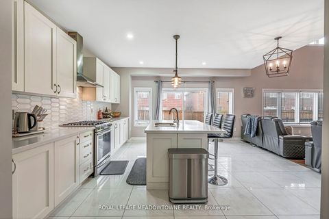 Photo 11 at 1029 Barton Way, Rural Innisfil, Innisfil